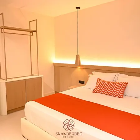 Skanderbeg Golem (Tirana)