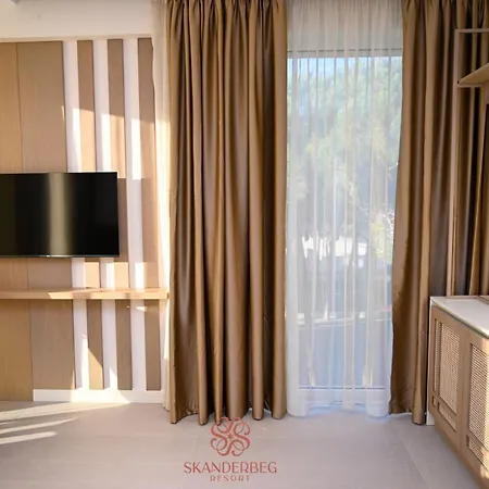 Skanderbeg Golem (Tirana)