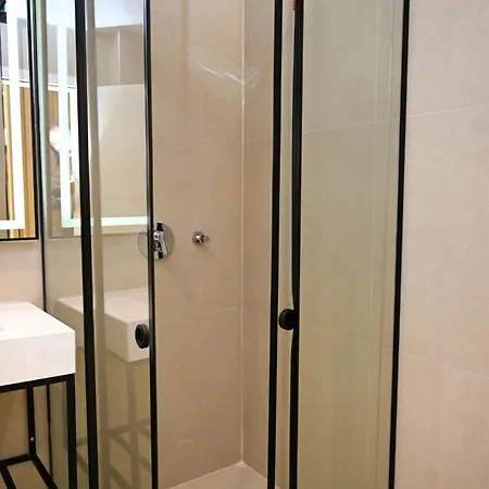 Hotel Skanderbeg Golem (Tirana)